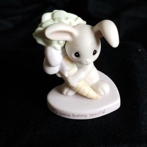 1982 Vintage Precious Moments bunny